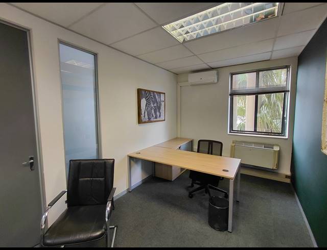 22M² OFFICE TO LET IN FOURWAYS
